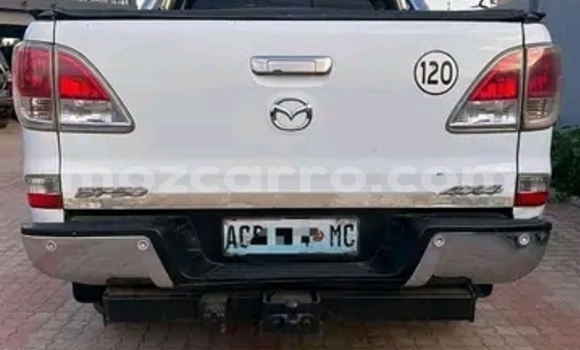 Tenga Tsaru Mazda BT-50 Chena Mota in Maputo in Maputo Tenga Tsaru Mazda BT-50 Chena Mota in Maputo in Maputo