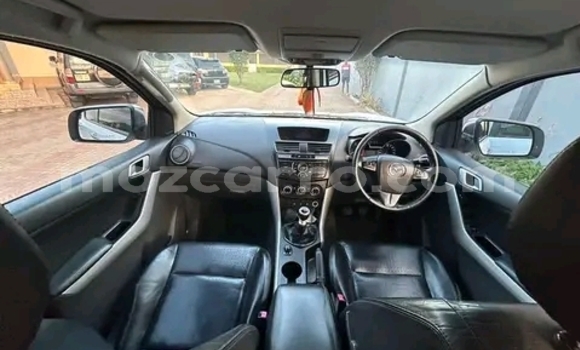 Tenga Tsaru Mazda BT-50 Chena Mota in Maputo in Maputo Tenga Tsaru Mazda BT-50 Chena Mota in Maputo in Maputo