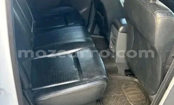 Tenga Tsaru Mazda BT-50 Chena Mota in Maputo in Maputo Tenga Tsaru Mazda BT-50 Chena Mota in Maputo in Maputo