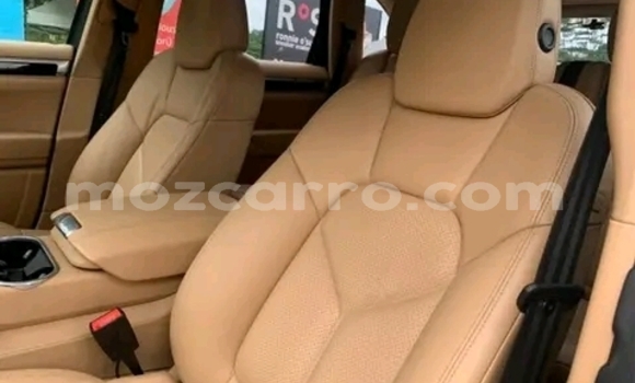 Nunua Mpya Porsche Cayenne Nyeupe Gari ndani ya Maputo nchini Maputo Nunua Mpya Porsche Cayenne Nyeupe Gari ndani ya Maputo nchini Maputo