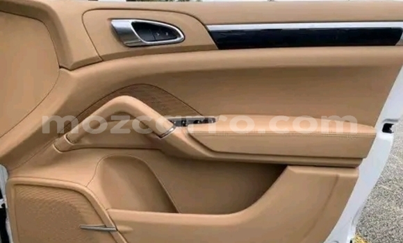 Nunua Mpya Porsche Cayenne Nyeupe Gari ndani ya Maputo nchini Maputo Nunua Mpya Porsche Cayenne Nyeupe Gari ndani ya Maputo nchini Maputo