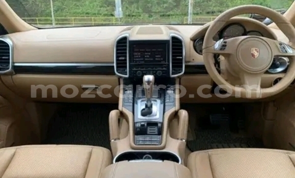 Nunua Mpya Porsche Cayenne Nyeupe Gari ndani ya Maputo nchini Maputo Nunua Mpya Porsche Cayenne Nyeupe Gari ndani ya Maputo nchini Maputo