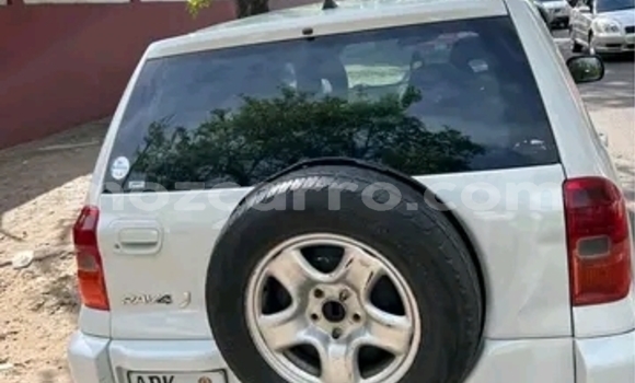 Comprar Usado Toyota RAV4 Branco Carro em Maputo em Maputo Comprar Usado Toyota RAV4 Branco Carro em Maputo em Maputo