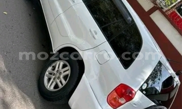 Comprar Usado Toyota RAV4 Branco Carro em Maputo em Maputo Comprar Usado Toyota RAV4 Branco Carro em Maputo em Maputo