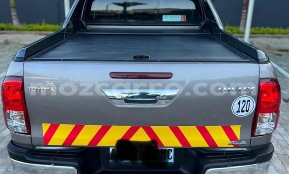 Nunua Ilio tumika Toyota Hilux Nyingine Gari ndani ya Maputo nchini Maputo Nunua Ilio tumika Toyota Hilux Nyingine Gari ndani ya Maputo nchini Maputo