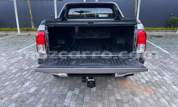 Nunua Ilio tumika Toyota Hilux Nyingine Gari ndani ya Maputo nchini Maputo Nunua Ilio tumika Toyota Hilux Nyingine Gari ndani ya Maputo nchini Maputo
