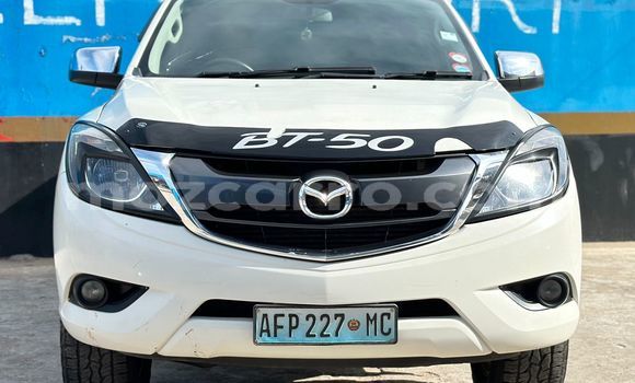 Comprar Usado Mazda BT-50 Branco Carro em Maputo em Maputo Comprar Usado Mazda BT-50 Branco Carro em Maputo em Maputo