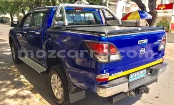 Nunua Ilio tumika Mazda BT-50 Bluu Gari ndani ya Maputo nchini Maputo Nunua Ilio tumika Mazda BT-50 Bluu Gari ndani ya Maputo nchini Maputo