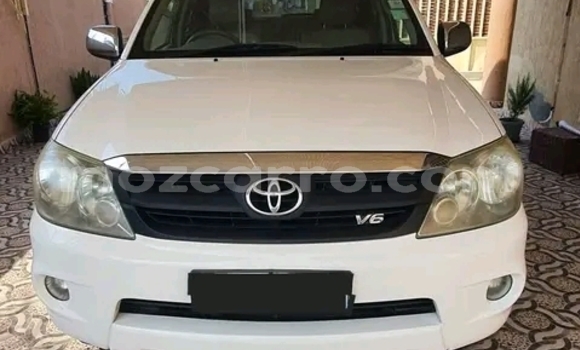 Buy Used Toyota Fortuner White Car in Maputo in Maputo Buy Used Toyota Fortuner White Car in Maputo in Maputo