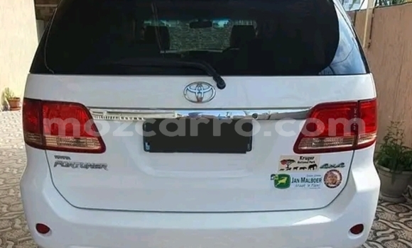 Buy Used Toyota Fortuner White Car in Maputo in Maputo Buy Used Toyota Fortuner White Car in Maputo in Maputo