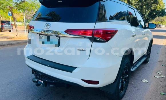 Buy Used Toyota Fortuner White Car in Maputo in Maputo Buy Used Toyota Fortuner White Car in Maputo in Maputo