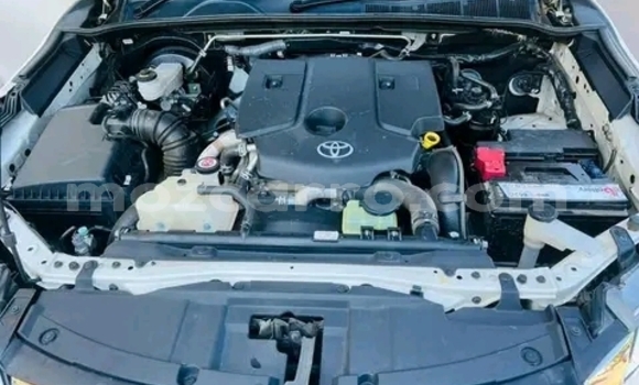 Buy Used Toyota Fortuner White Car in Maputo in Maputo Buy Used Toyota Fortuner White Car in Maputo in Maputo