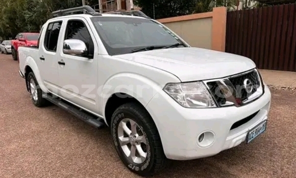 Comprar Usado Nissan Navara Branco Carro em Maputo em Maputo Comprar Usado Nissan Navara Branco Carro em Maputo em Maputo
