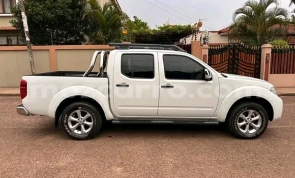 Comprar Usado Nissan Navara Branco Carro em Maputo em Maputo Comprar Usado Nissan Navara Branco Carro em Maputo em Maputo