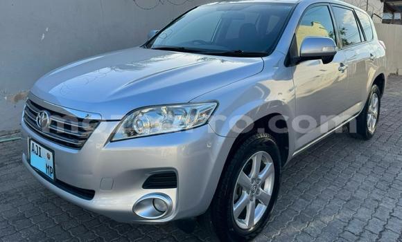 Nunua Ilio tumika Toyota Vanguard Nyingine Gari ndani ya Maputo nchini Maputo