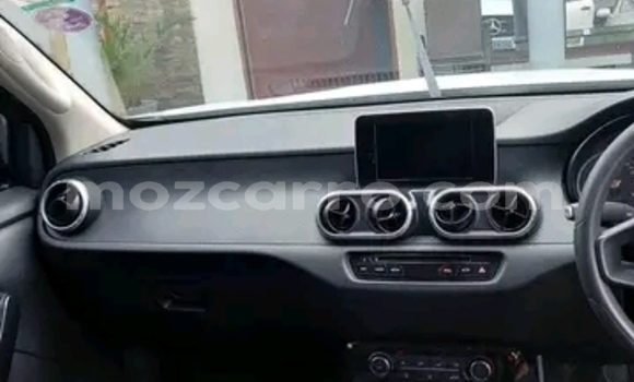 Tenga Tsaru Mercedes-Benz GLC 250D Chena Mota in Maputo in Maputo Tenga Tsaru Mercedes-Benz GLC 250D Chena Mota in Maputo in Maputo