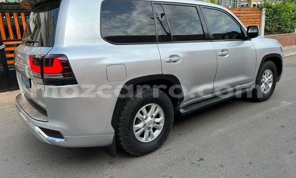 Nunua Ilio tumika Toyota Land Cruiser Nyingine Gari ndani ya Maputo nchini Maputo Nunua Ilio tumika Toyota Land Cruiser Nyingine Gari ndani ya Maputo nchini Maputo