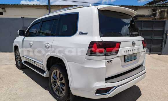 Comprar Usado Toyota Land Cruiser Branco Carro em Maputo em Maputo Comprar Usado Toyota Land Cruiser Branco Carro em Maputo em Maputo