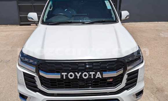 Comprar Usado Toyota Land Cruiser Branco Carro em Maputo em Maputo Comprar Usado Toyota Land Cruiser Branco Carro em Maputo em Maputo