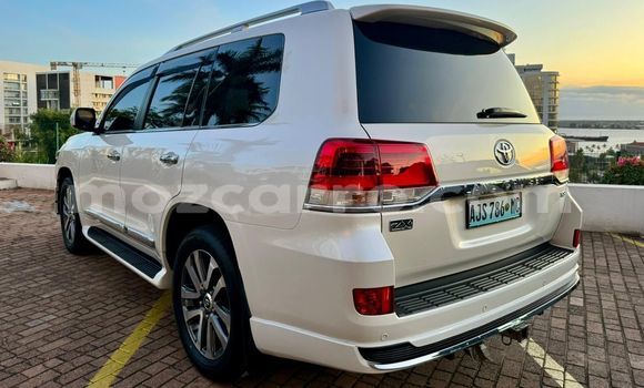 Buy Used Toyota Land Cruiser White Car in Maputo in Maputo Buy Used Toyota Land Cruiser White Car in Maputo in Maputo