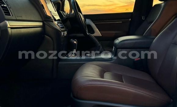 Buy Used Toyota Land Cruiser White Car in Maputo in Maputo Buy Used Toyota Land Cruiser White Car in Maputo in Maputo