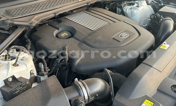 Nunua Ilio tumika Land Rover Range Rover Nyeupe Gari ndani ya Maputo nchini Maputo Nunua Ilio tumika Land Rover Range Rover Nyeupe Gari ndani ya Maputo nchini Maputo