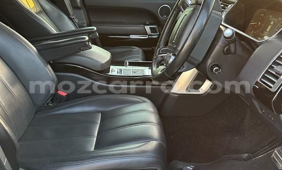 Nunua Ilio tumika Land Rover Range Rover Nyeupe Gari ndani ya Maputo nchini Maputo Nunua Ilio tumika Land Rover Range Rover Nyeupe Gari ndani ya Maputo nchini Maputo