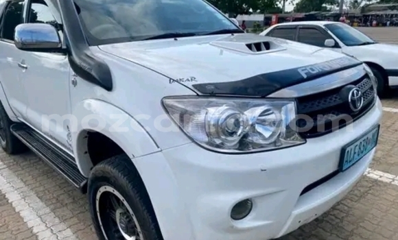 Comprar Usado Toyota Fortuner Branco Carro em Maputo em Maputo Comprar Usado Toyota Fortuner Branco Carro em Maputo em Maputo