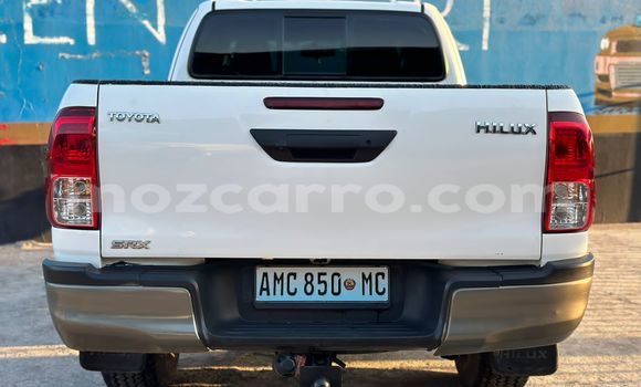 Nunua Ilio tumika Toyota Hiluxe Revo Nyeupe Gari ndani ya Maputo nchini Maputo Nunua Ilio tumika Toyota Hiluxe Revo Nyeupe Gari ndani ya Maputo nchini Maputo