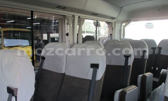 Comprar Usado Toyota Coaster Prata Carro em Maputo em Maputo Comprar Usado Toyota Coaster Prata Carro em Maputo em Maputo