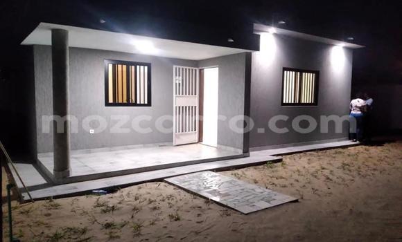 Buy Used Batmobile 1989 Brown Car in Maputo in Maputo