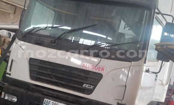 Nunua Ilio tumika Volvo 120 Series Nyeupe Gari ndani ya Maputo nchini Maputo