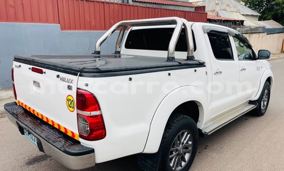 Buy Used Toyota Hilux White Car in Maputo in Maputo Buy Used Toyota Hilux White Car in Maputo in Maputo