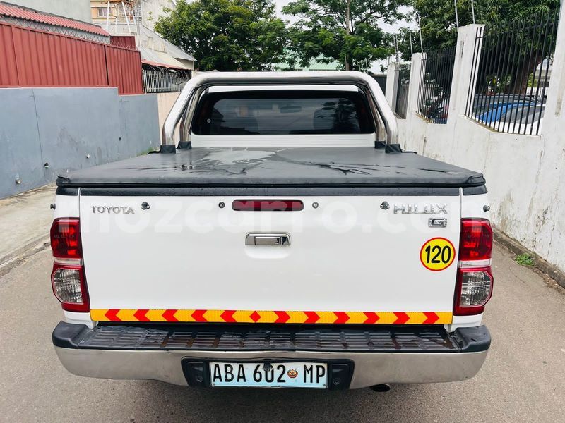 Big with watermark toyota hilux maputo maputo 18861