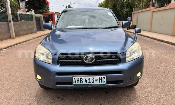 Buy Used Toyota RAV4 Blue Car in Maputo in Maputo Buy Used Toyota RAV4 Blue Car in Maputo in Maputo