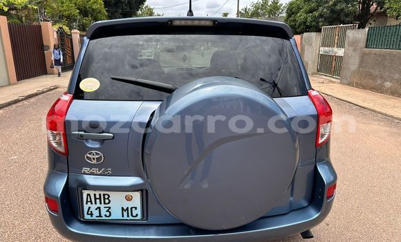 Buy Used Toyota RAV4 Blue Car in Maputo in Maputo Buy Used Toyota RAV4 Blue Car in Maputo in Maputo