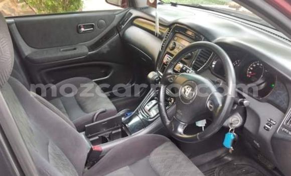 Tenga Tsaru Toyota Kluger Tsvuku Mota in Maputo in Maputo Tenga Tsaru Toyota Kluger Tsvuku Mota in Maputo in Maputo