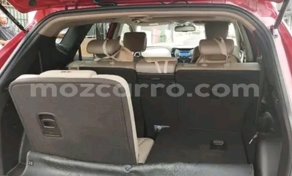 Tenga Tsaru Hyundai Santa Fe Tsvuku Mota in Maputo in Maputo Tenga Tsaru Hyundai Santa Fe Tsvuku Mota in Maputo in Maputo