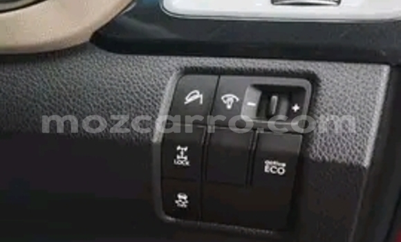 Tenga Tsaru Hyundai Santa Fe Tsvuku Mota in Maputo in Maputo Tenga Tsaru Hyundai Santa Fe Tsvuku Mota in Maputo in Maputo