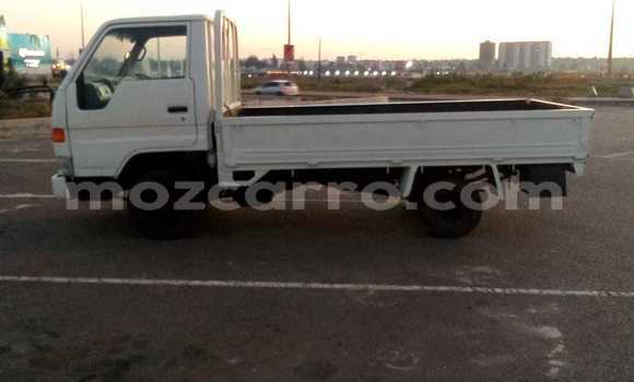 Nunua Ilio tumika Toyota Dyna Nyeupe Gari ndani ya Maputo nchini Maputo Nunua Ilio tumika Toyota Dyna Nyeupe Gari ndani ya Maputo nchini Maputo