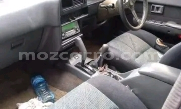 Nunua Ilio tumika Toyota Hilux Surf Bluu Gari ndani ya Maputo nchini Maputo Nunua Ilio tumika Toyota Hilux Surf Bluu Gari ndani ya Maputo nchini Maputo