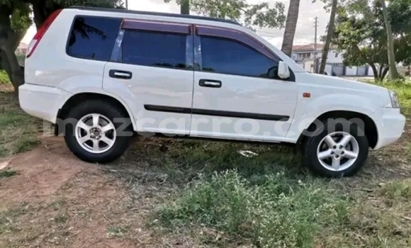 Nunua Ilio tumika Nissan X-Trail Nyeupe Gari ndani ya Maputo nchini Maputo Nunua Ilio tumika Nissan X-Trail Nyeupe Gari ndani ya Maputo nchini Maputo