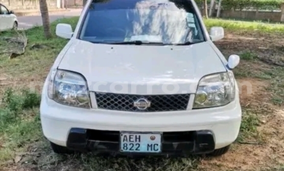 Nunua Ilio tumika Nissan X-Trail Nyeupe Gari ndani ya Maputo nchini Maputo Nunua Ilio tumika Nissan X-Trail Nyeupe Gari ndani ya Maputo nchini Maputo