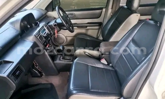 Nunua Ilio tumika Nissan X-Trail Nyeupe Gari ndani ya Maputo nchini Maputo Nunua Ilio tumika Nissan X-Trail Nyeupe Gari ndani ya Maputo nchini Maputo