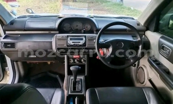 Nunua Ilio tumika Nissan X-Trail Nyeupe Gari ndani ya Maputo nchini Maputo Nunua Ilio tumika Nissan X-Trail Nyeupe Gari ndani ya Maputo nchini Maputo