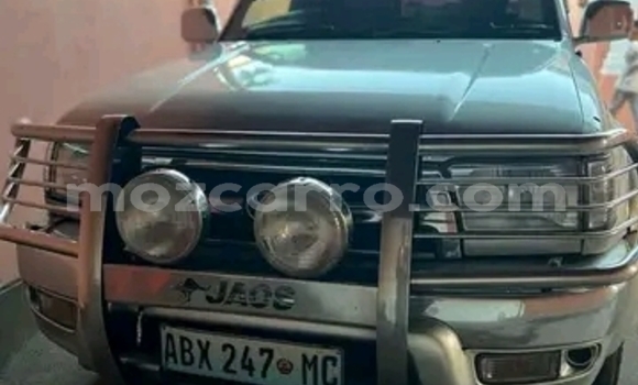 Tenga Tsaru Toyota Hilux Surf Zvimwe Mota in Maputo in Maputo