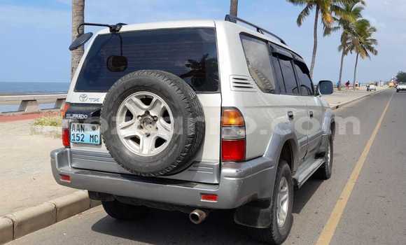 Nunua Ilio tumika Toyota Land Cruiser Prado Nyingine Gari ndani ya Maputo nchini Maputo Nunua Ilio tumika Toyota Land Cruiser Prado Nyingine Gari ndani ya Maputo nchini Maputo