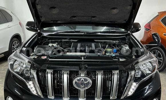 Nunua Mpya Toyota Land Cruiser Nyeusi Gari ndani ya Maputo nchini Maputo Nunua Mpya Toyota Land Cruiser Nyeusi Gari ndani ya Maputo nchini Maputo