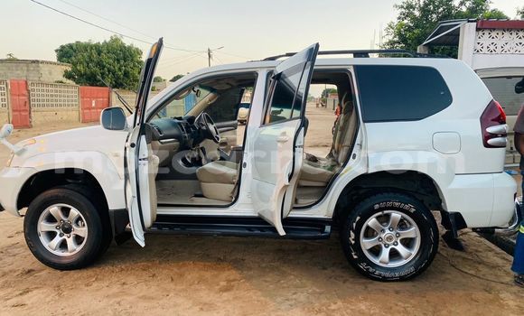 Comprar Usado Toyota Land Cruiser Prado Branco Carro em Maputo em Maputo Comprar Usado Toyota Land Cruiser Prado Branco Carro em Maputo em Maputo