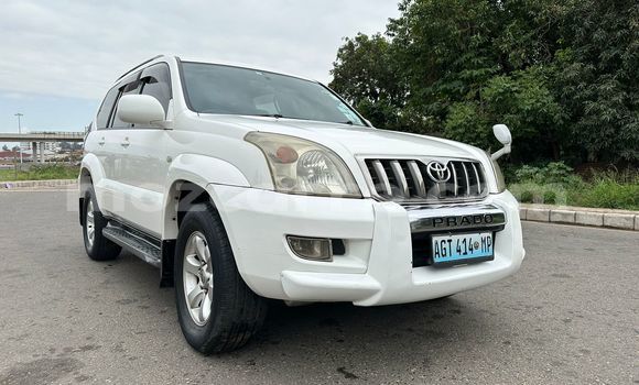 Nunua Ilio tumika Toyota Land Cruiser Prado Nyeupe Gari ndani ya Maputo nchini Maputo Nunua Ilio tumika Toyota Land Cruiser Prado Nyeupe Gari ndani ya Maputo nchini Maputo